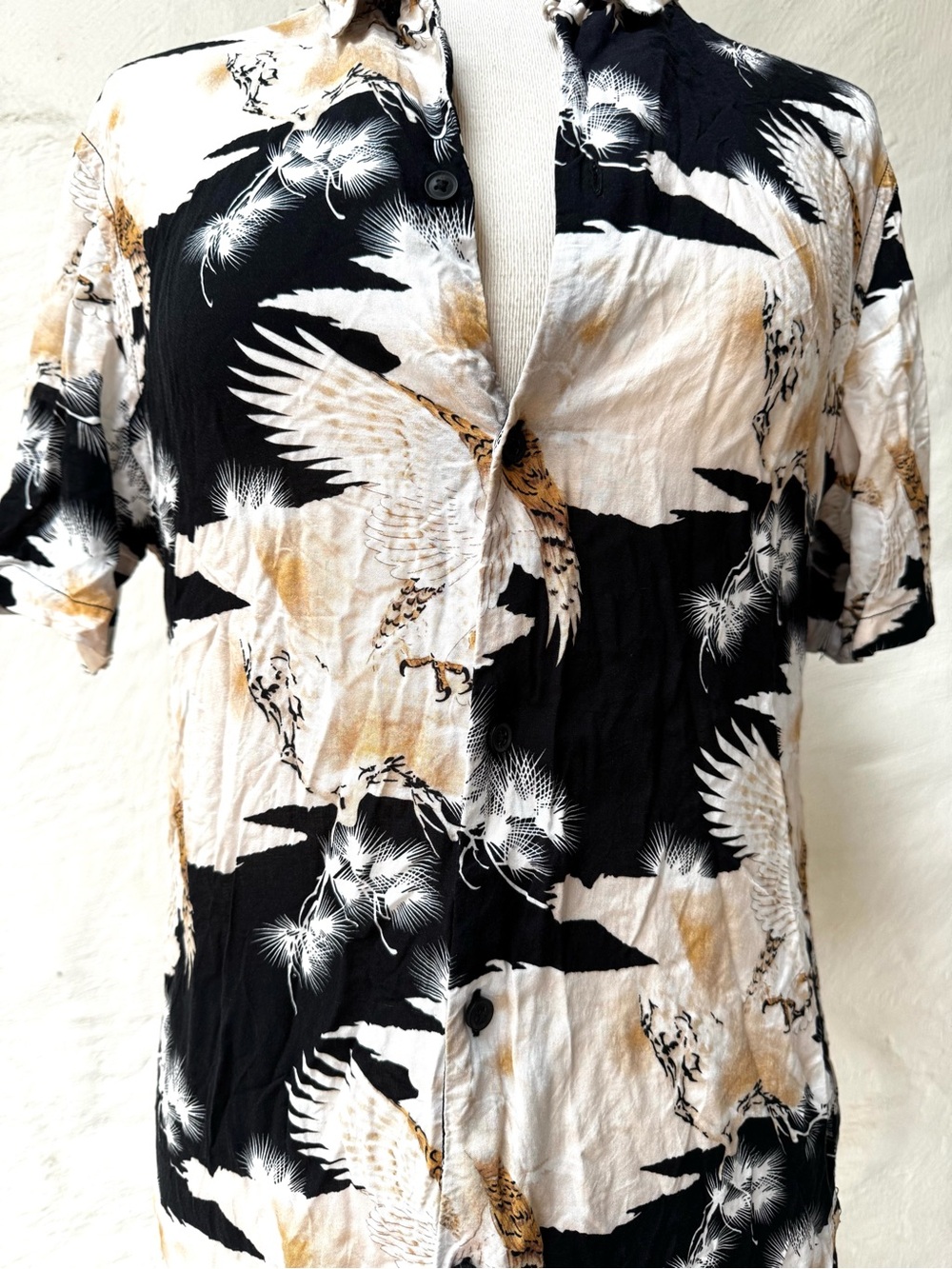 AllSaints Japanese Style Black Cream & Tan Short-Sleeve Graphic Camp Shirt - Picture 4 of 6